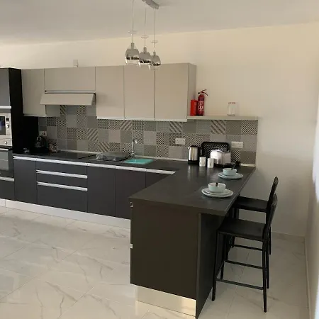 Appartamento Willeg Retreats 7b Luxury Shared Pool Qala